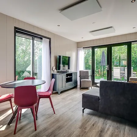 Modern On Dutch Coast With Garden بيت للعطل *
