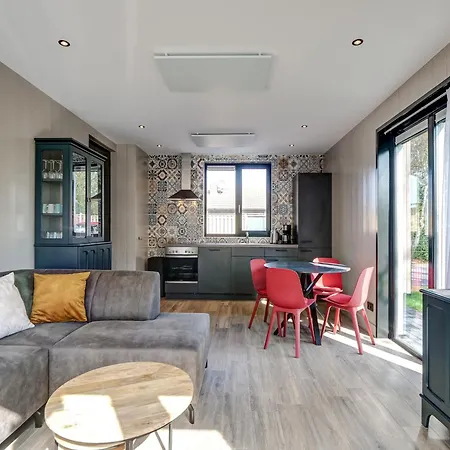 Modern On Dutch Coast With Garden Vakantiehuis De Zandloper