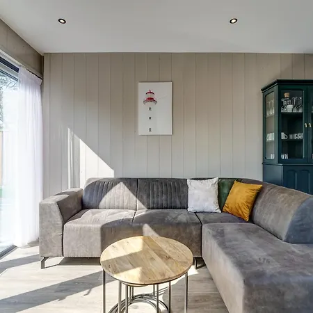 Modern On Dutch Coast With Garden * جوليانادورب