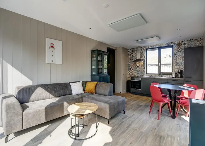 Дом отдыха Modern On Dutch Coast With Garden *