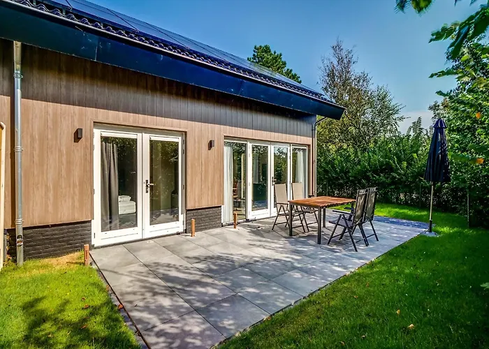 Modern On Dutch Coast With Garden Юлианадорп